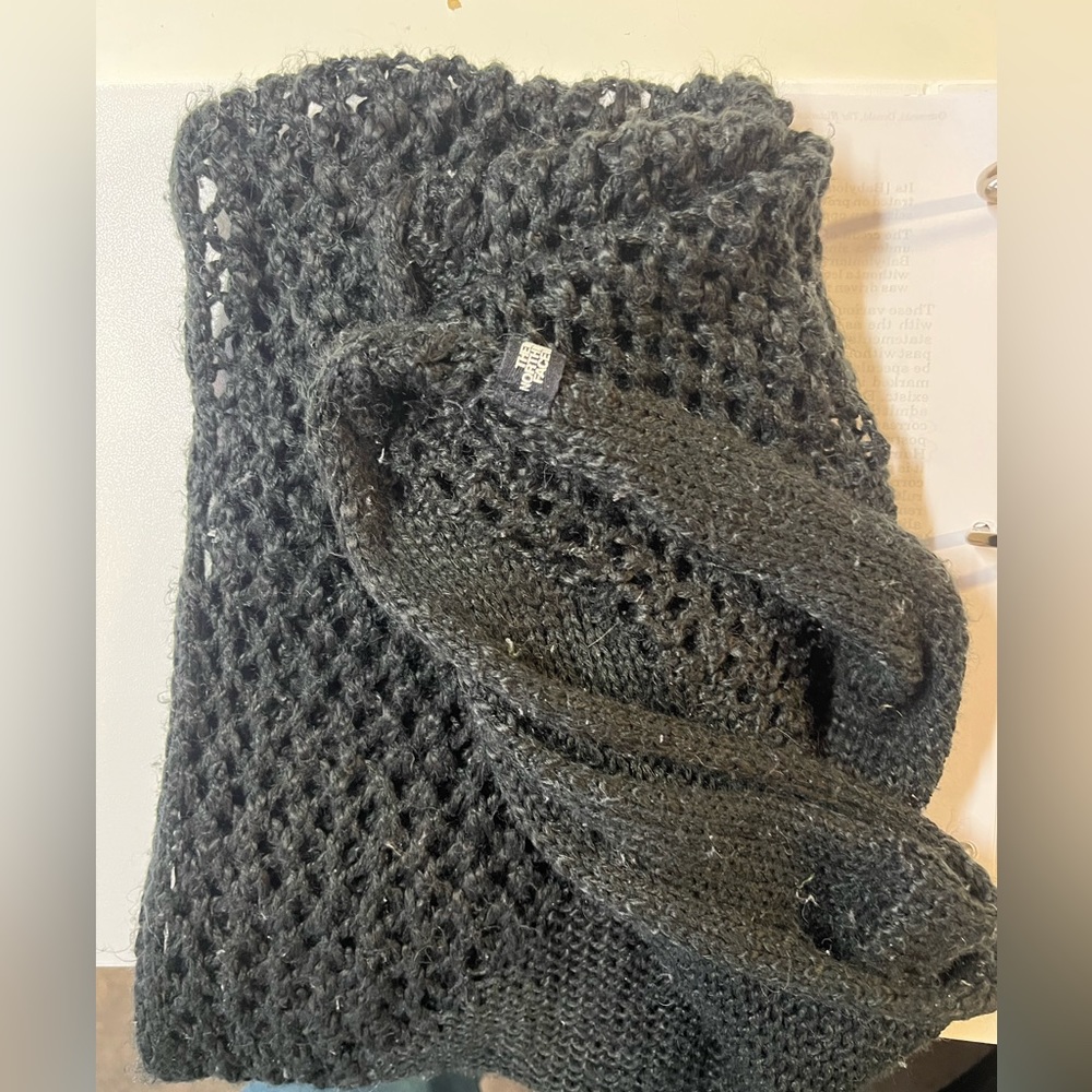 North face infinity scarf, black